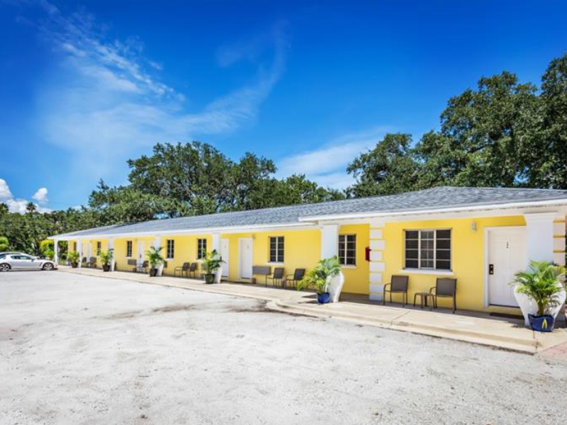 8 Unit Motel In Safety Harbor - Near Tampa and Clearwater Beach $1,295,000