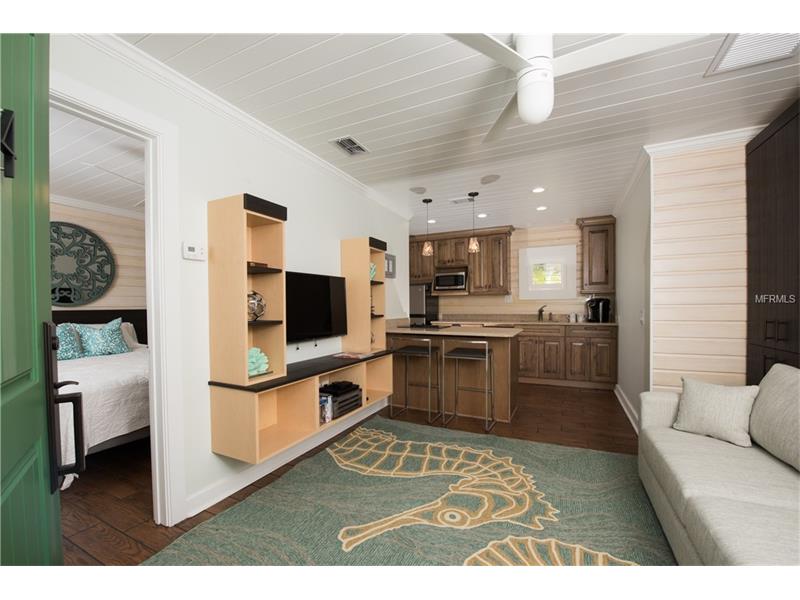 6 Unit Motel in Madeira Beach, Florida - Fully Renovated! $1,500,000