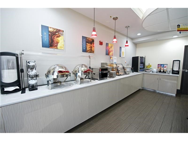 100 Room Renovated Hotel Next To Orlando International Airport $10,900,000