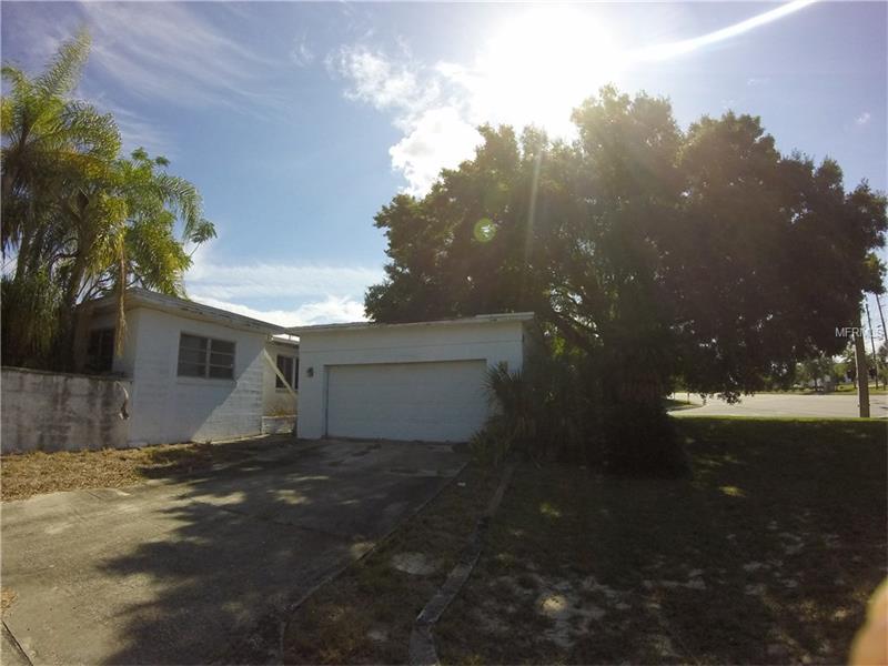 Large Church For Sale on 2.3 acres in Lake Wales, Florida $279,000