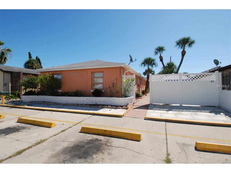 6 to 7 Unit Apt / Motel - St.Petersburg Beach - Retire and Live Off Rent $729,000