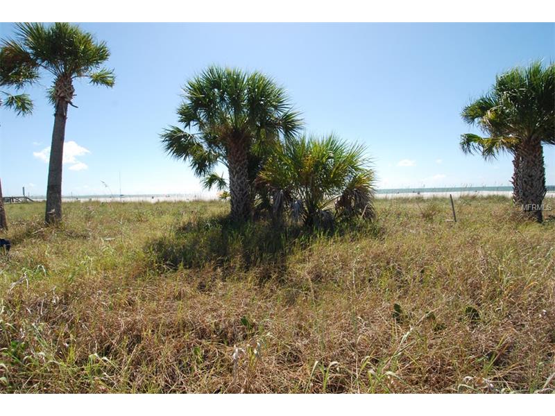 6 to 7 Unit Apt / Motel - St.Petersburg Beach - Retire and Live Off Rent $729,000
