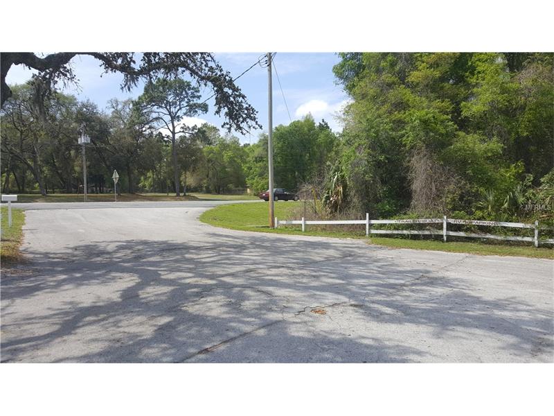 Small Church / Previous Restaurant For Sale in Silver Springs, FL $120,000