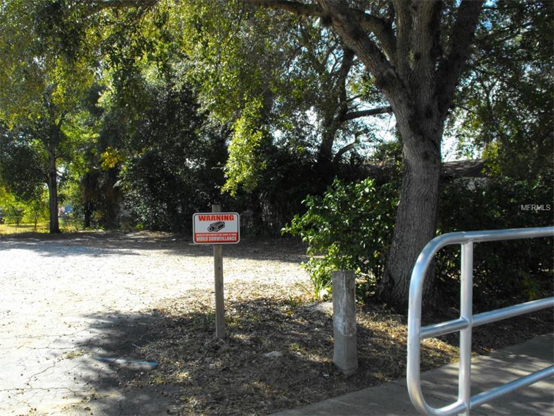 Commercial Building For Sale - 6 Offices - Leesburg - Orlando $185,000