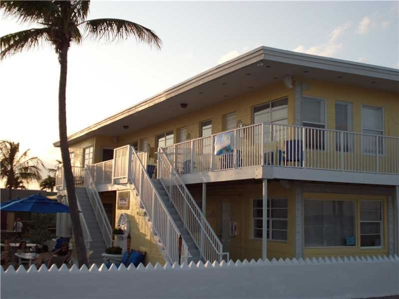 Beachfront Hotel For Sale - Hollywood Beach - 13 Units - $3,695,000