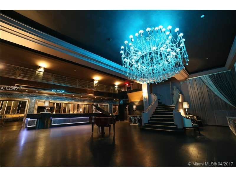 South Beach Night Club For Sale - Washington Ave - Miami Beach - $23,000,000