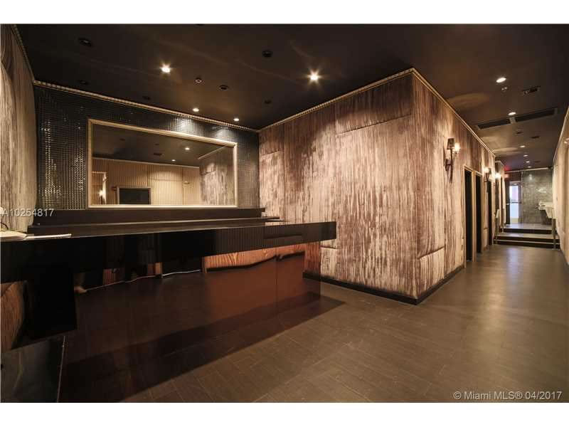 South Beach Night Club For Sale - Washington Ave - Miami Beach - $23,000,000
