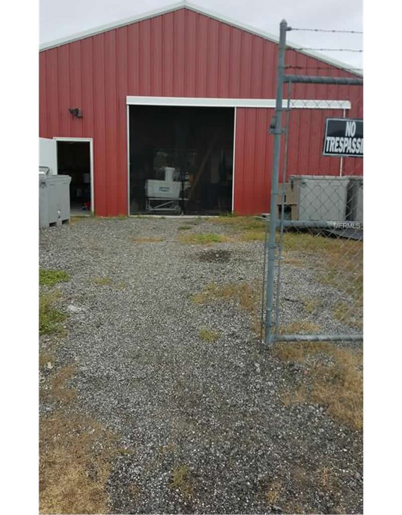 Fish Farm For Sale with 24 ponds in Mount Dora, FL - $525,000