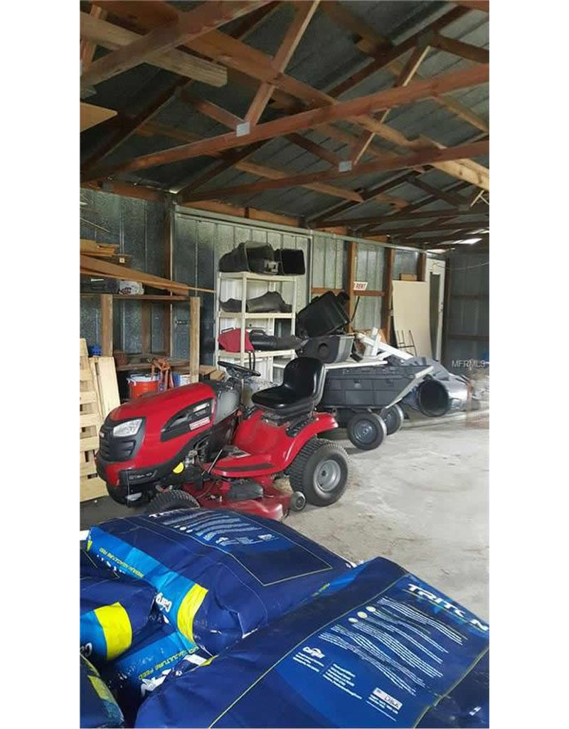 Fish Farm For Sale with 24 ponds in Mount Dora, FL - $525,000