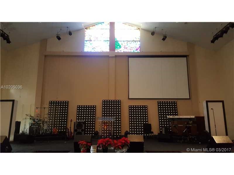Church on 2.5 acres in Miami Gardens - $2,500,000