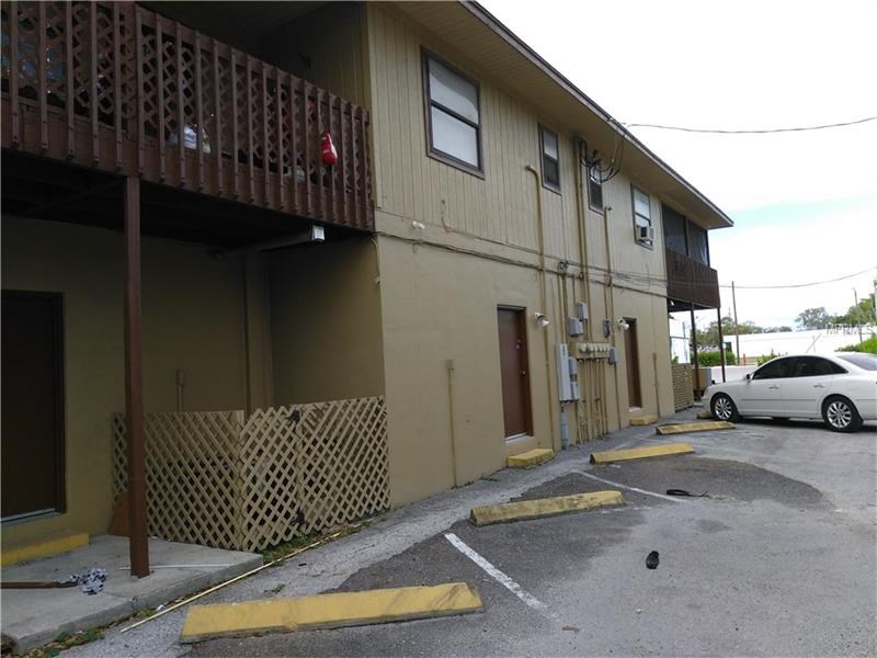 Rental Income Property in Gulfport, FL - 4 stores + 2 apartments - $369,000
