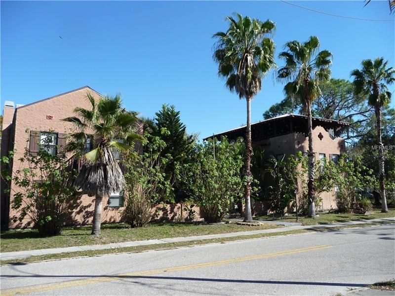 11 Unit Apartment Building For Sale In Sarasota, FL - $900,000