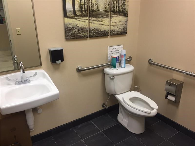 Office Sapce For Sale in Hunters Creek - Orlando - $239,900