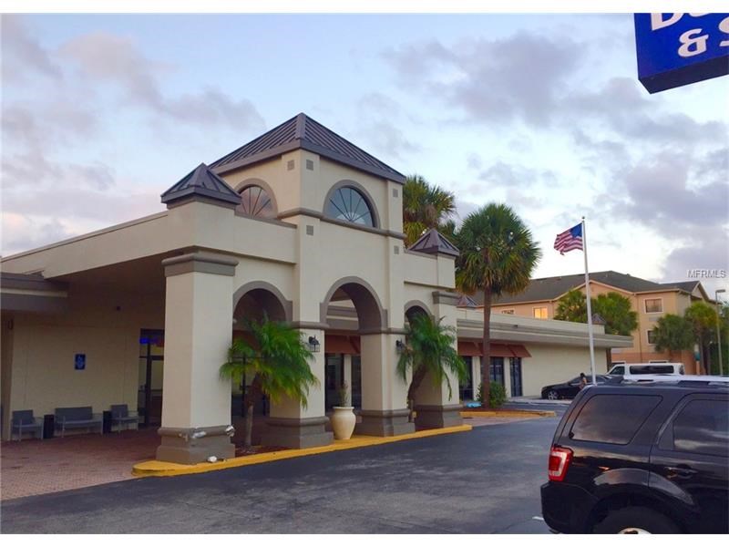 168 Room Hotel near Orlando International Airport remodeled in 2017 - $9,900,000