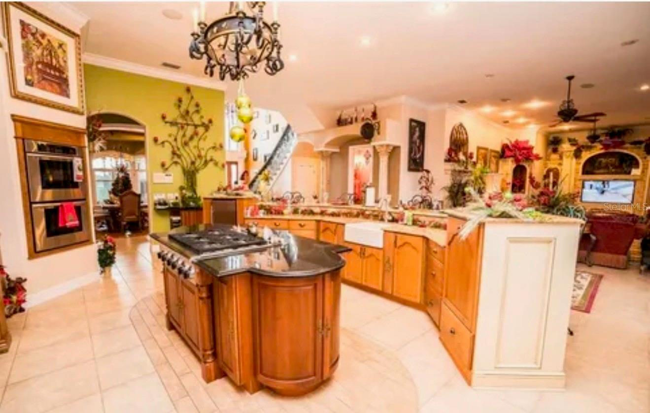 Lakefront Estate with potential as a Wedding/Event Venue or Religious Retreat $4,900,000