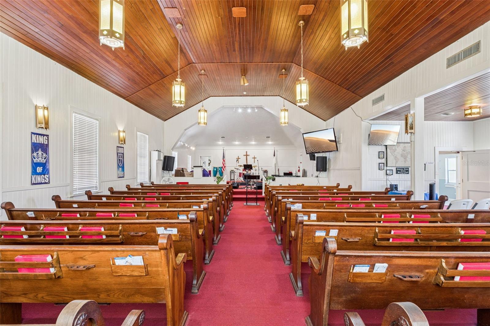 Church Building For Sale In Daytona Beach, Florida - $750,000 Church Building For Sale In Daytona Beach, Florida - $750,000