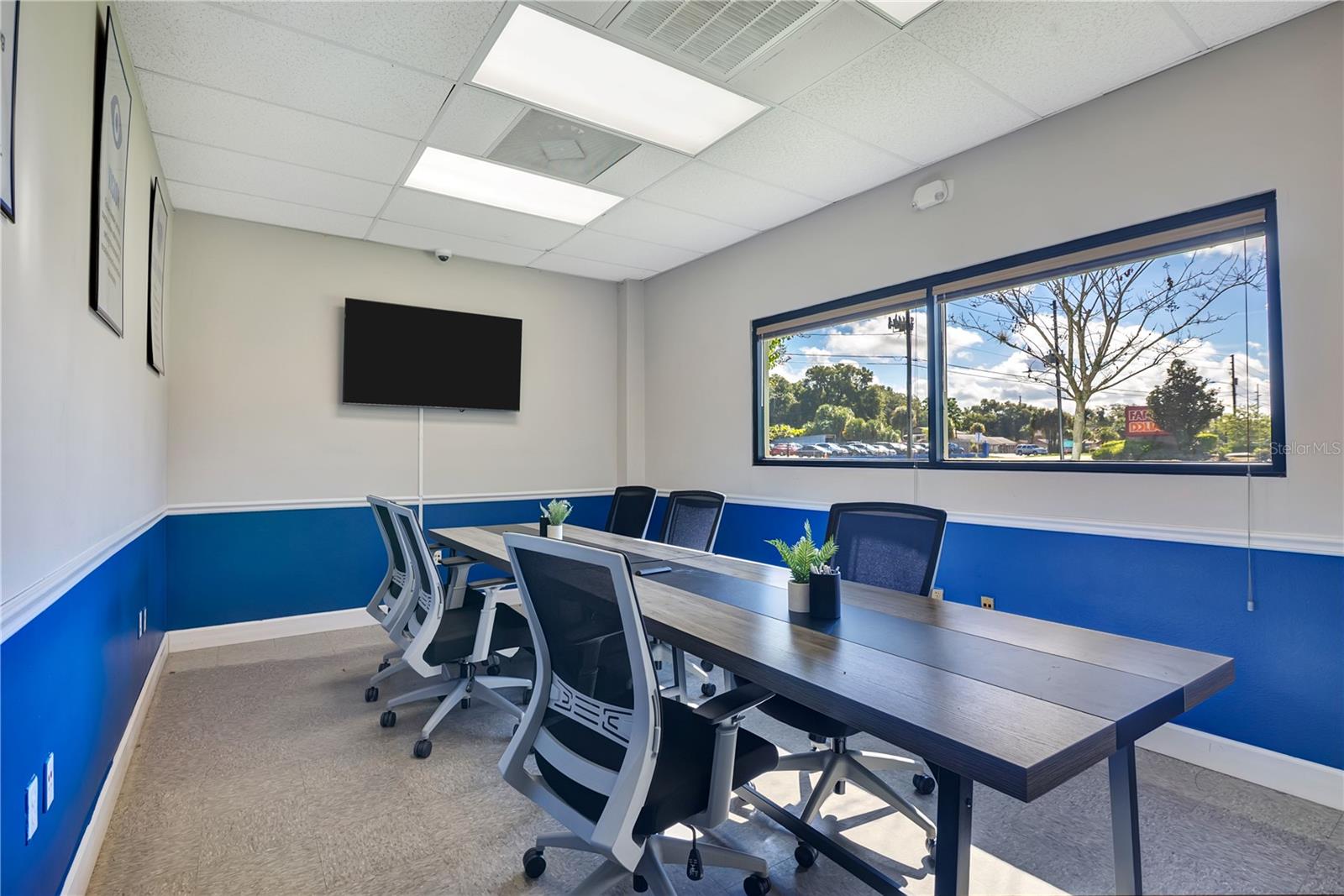 Large Commercial Building For Sale In Apopka, FL - Great For a Church - $2,600,000 Large Commercial Building For Sale In Apopka, FL - Great For a Church - $2,600,000