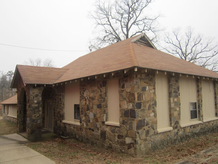 School Building For Sale In Arkansas – 25,000 sq ft $129,000